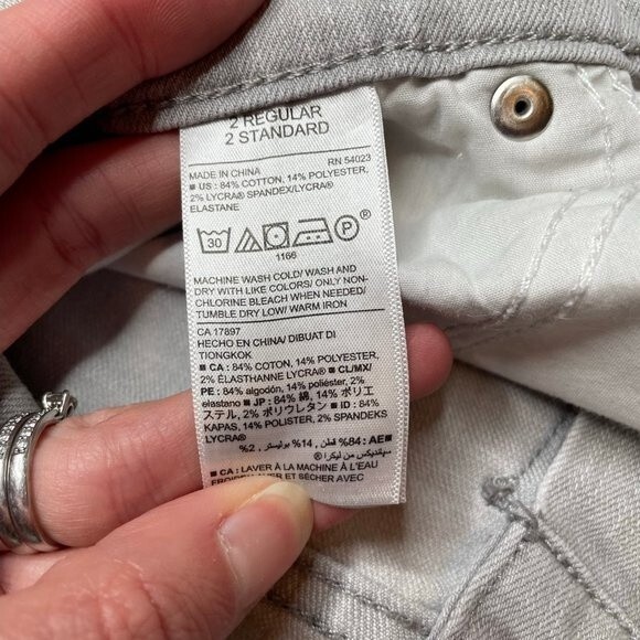 Old Navy Curvy Skinny Jeans Mid Rise Stretch 2 Regular Light Grey Gray Denim Zip - Picture 6 of 9